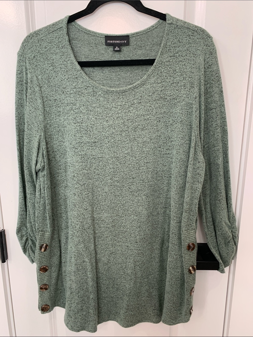 Fortune+Ivy Sage Green Crewneck Button-Side Knit Top